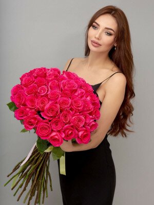 Букет Ярко-Розовых Роз Букет Ярко-Розовых Роз